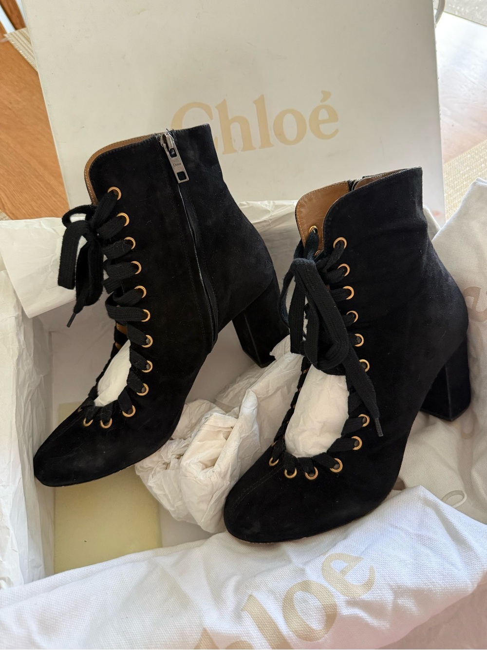 Chloe Miles Lace up boot 39/8